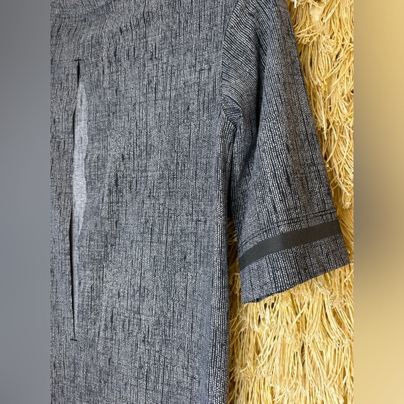 LululemonđFLAWLESS RAREđGet It On Dressâ¨back slit tunicâ¨Burlap Texture Duneâ¨6 - Picture 7 of 16